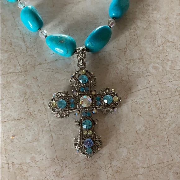 Ladies turquoise cross necklace - Picture 2 of 4